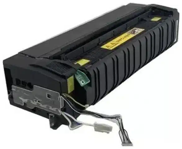 Cartus toner negru compatibil pentru imprimante laser, cu conexiuni electrice și etichete de siguranță.